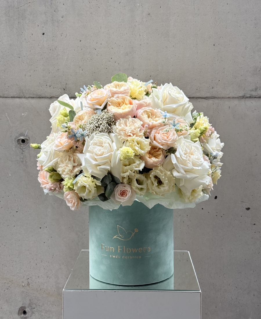 Flower hatbox “Summer Breeze”