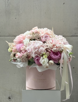 Flower hatbox “Cotton Candy”