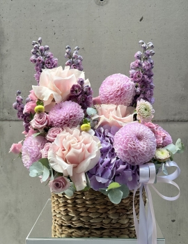 Complimentary basket “Lilac Fairytale”