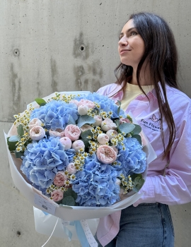 Author’s bouquet “Skyblue dream”