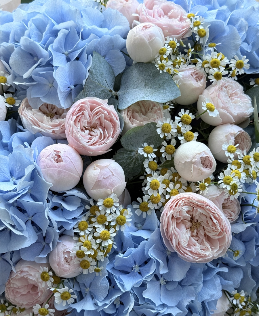 Author’s bouquet “Skyblue dream”