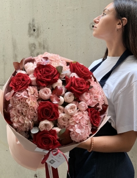 Bouquet - "Strawberry Cream"
