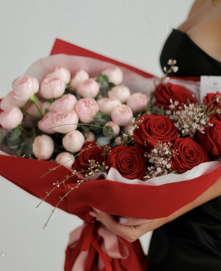 Author’s bouquet -  "Red Romance"