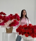 Aromatic WOW basket with roses