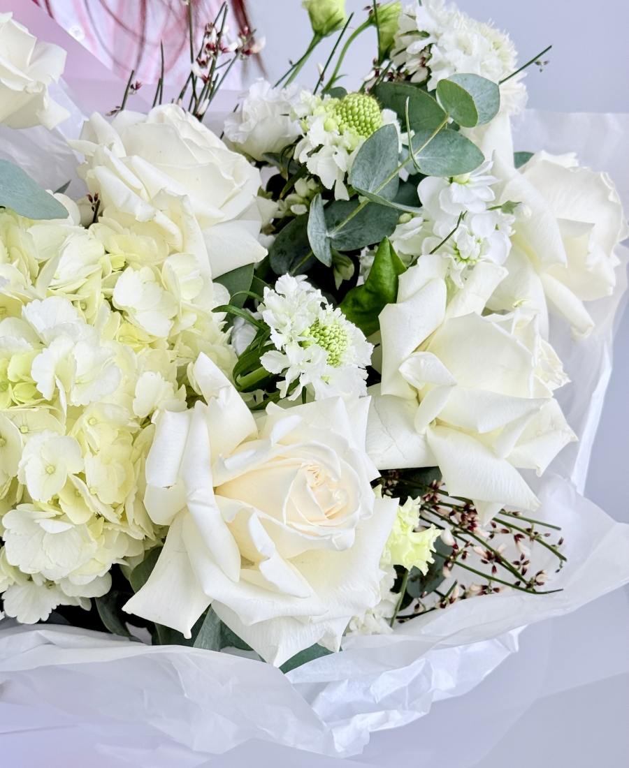 Author’s bouquet - "Pure love"
