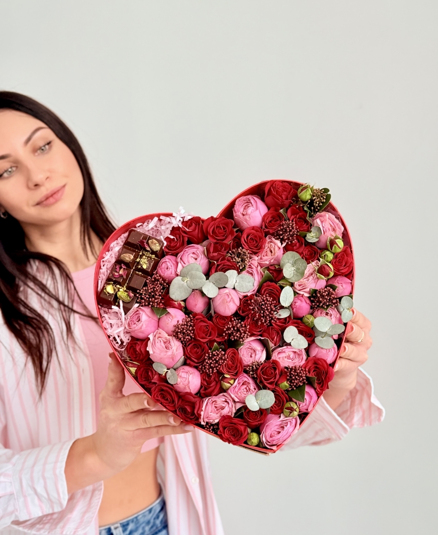 Heart shaped box with Dubai Chocolate