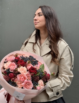 Author’s bouquet “Crimson Touch”