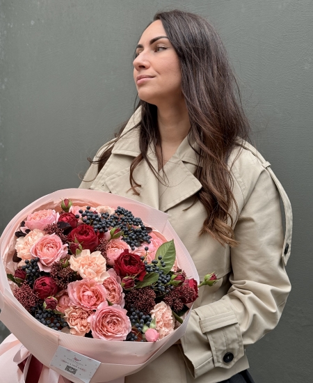 Author’s bouquet “Crimson Touch”