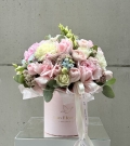 Bouquet in a hatbox - Baby Love