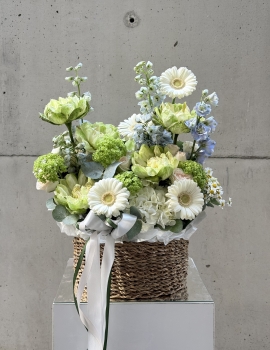 Complimentary basket “Breath of Summer”