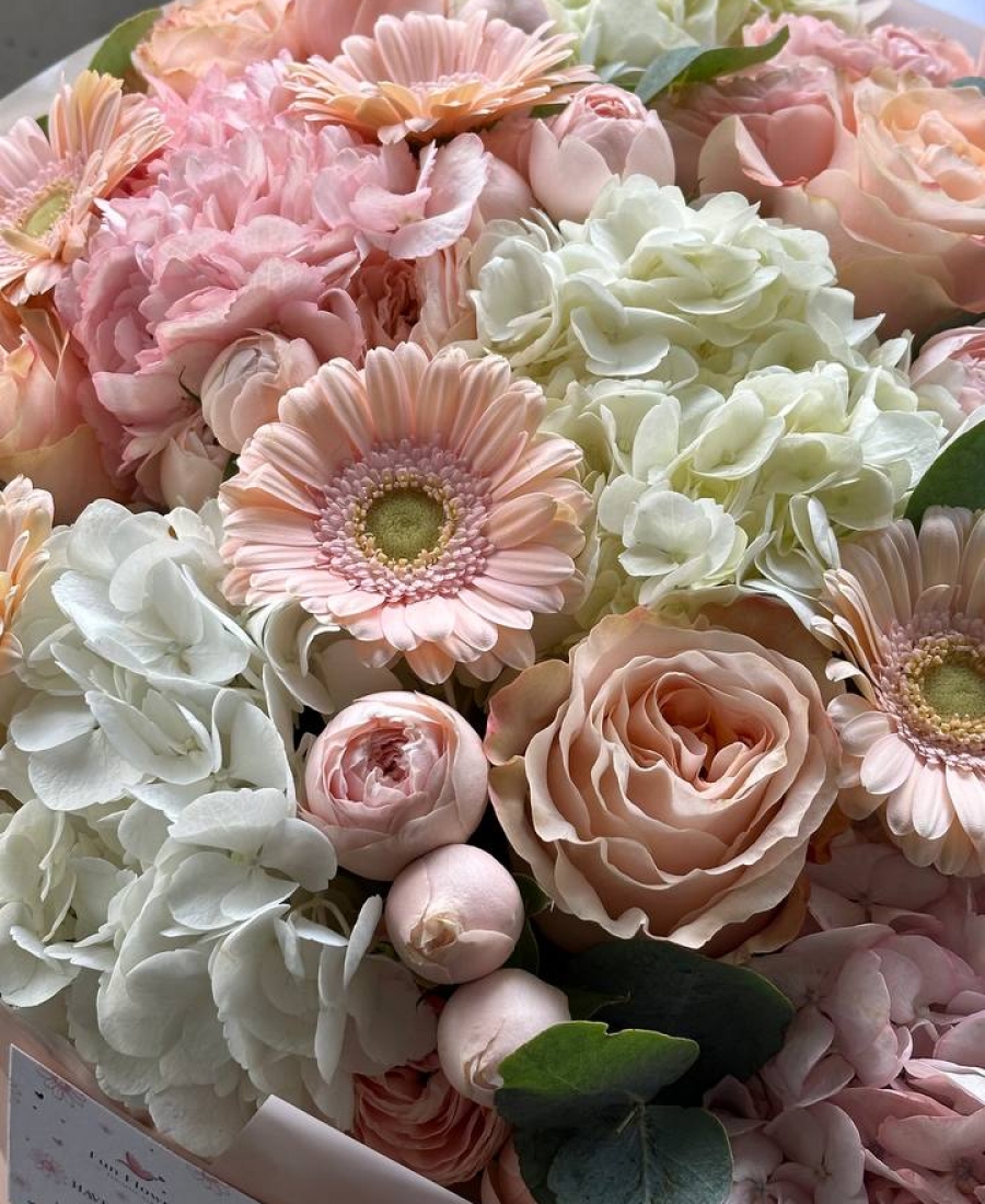 Bouquet “Gerbera Glow”