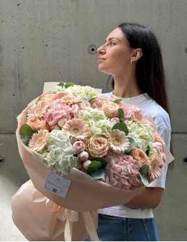 Bouquet “Gerbera Glow”