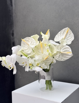 Bridal bouquet LOV 3