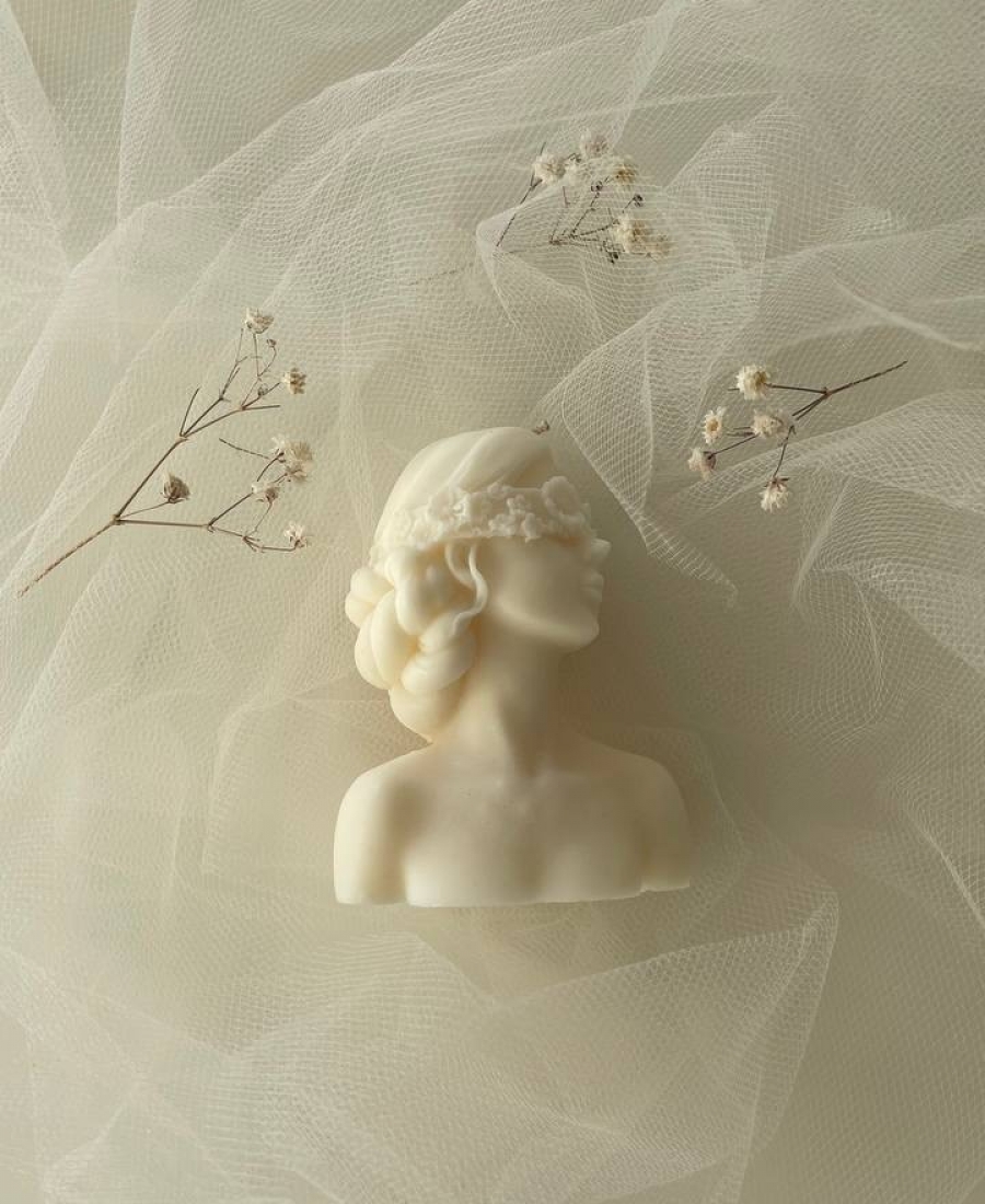 Decorative candles - "Girl with flowers"