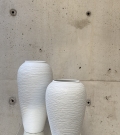 Elegant white ceramic vase (H28cm)