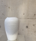 Elegant white ceramic vase (H28cm)