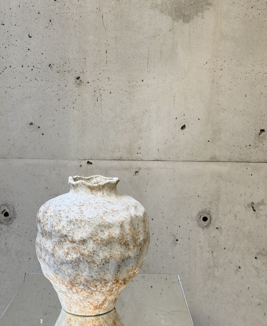 Rustic interior vase (H21cm)