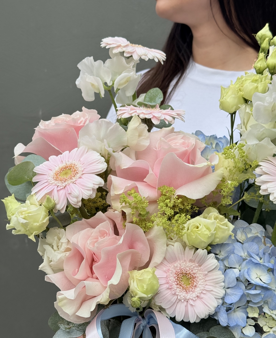 Flower basket “Summer poetry”