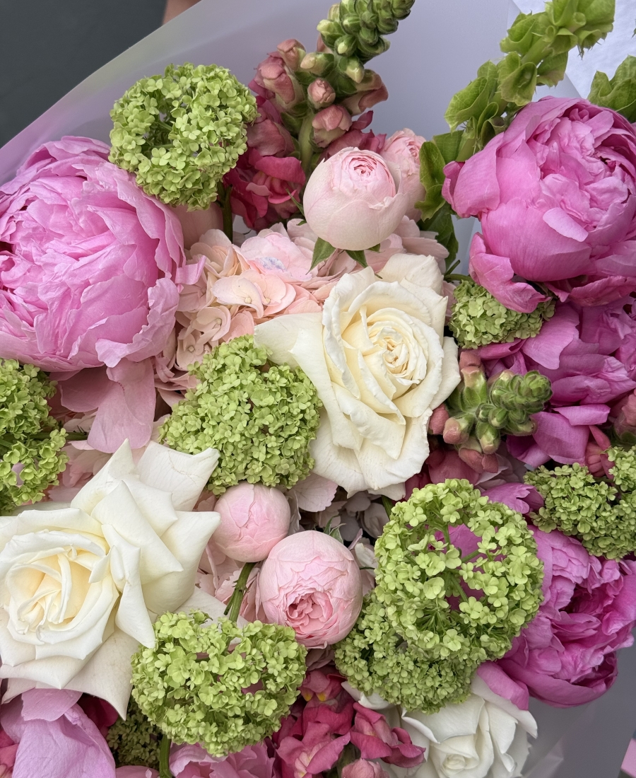 Author’s bouquet “Peony Picnic”