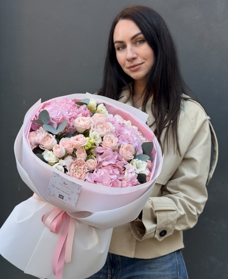 Author’s bouquet “Sweet Scent of Spring”