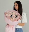 “Nude Roses”
