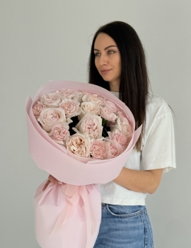 “Nude Roses”