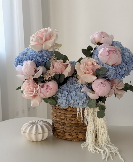Flower basket “Wild Bloom”