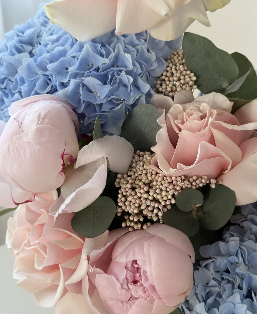 Flower basket “Wild Bloom”