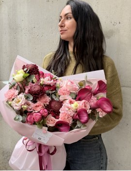 Author's  bouquet Rouge