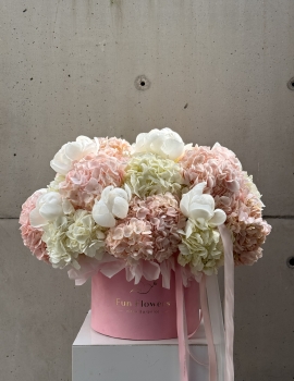 WOW hatbox "The Tender Love"