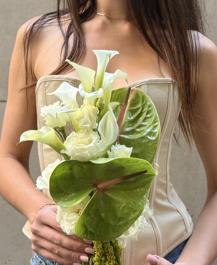 Bridal bouquet LOV 2