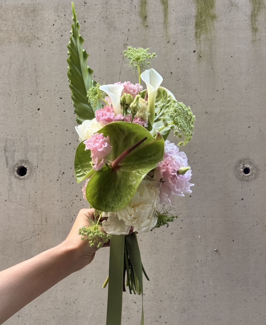 Bridal bouquet LOV 20