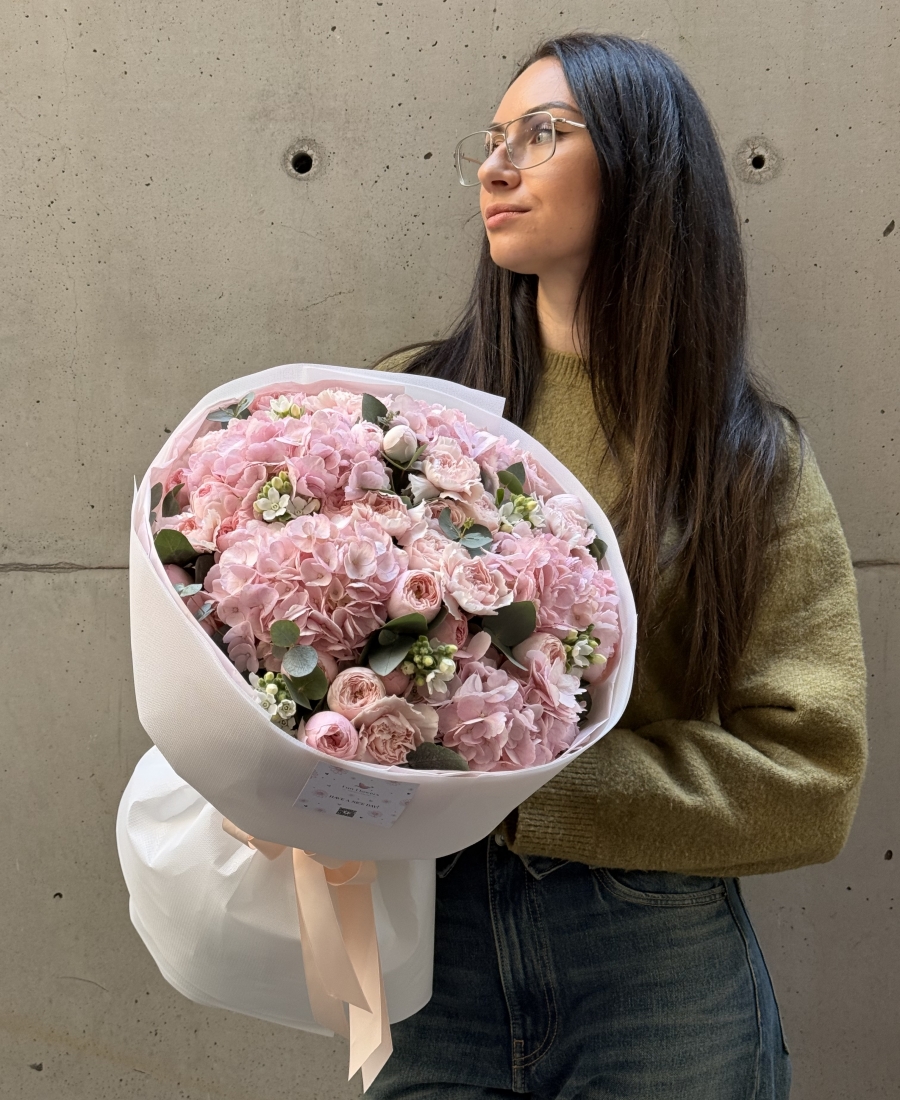 Author’s bouquet “Kiss of Spring”