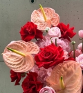 Box with anthurium “Bold love”