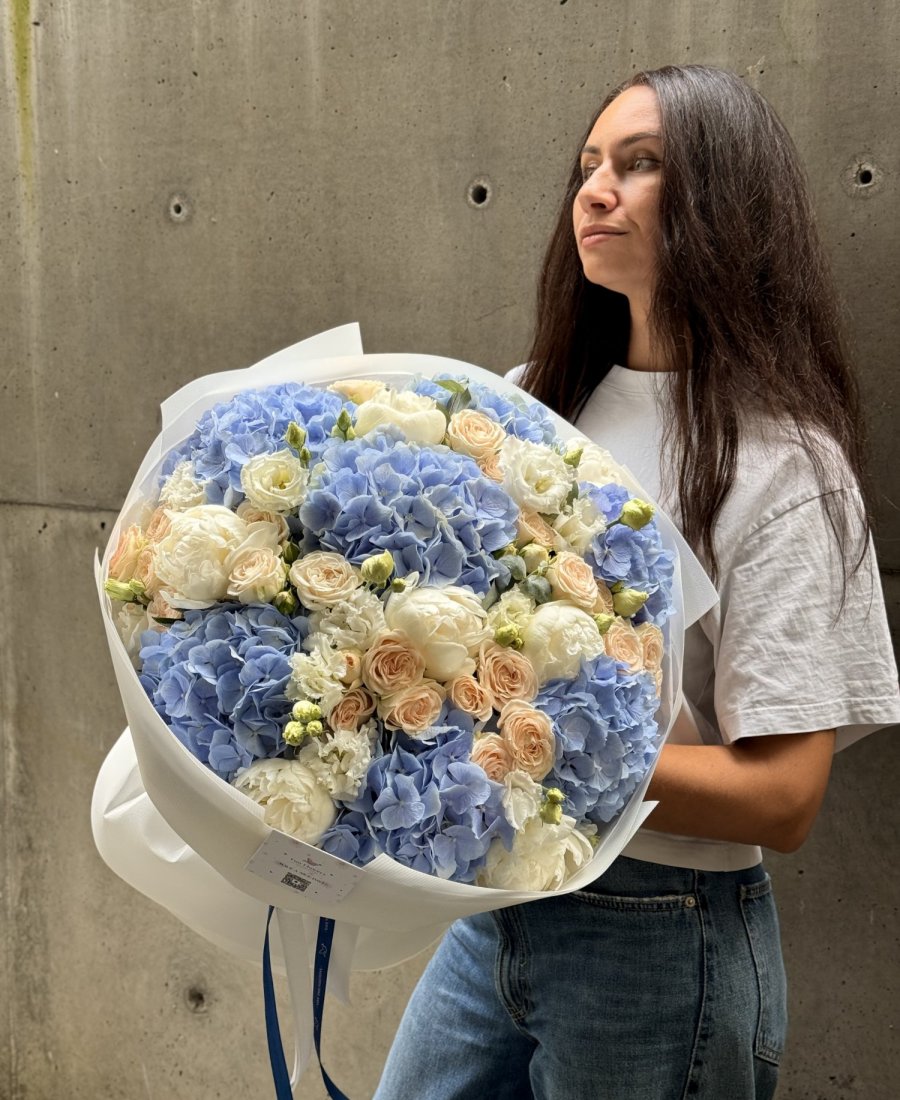 WOW-букет “Skyblue Romance”