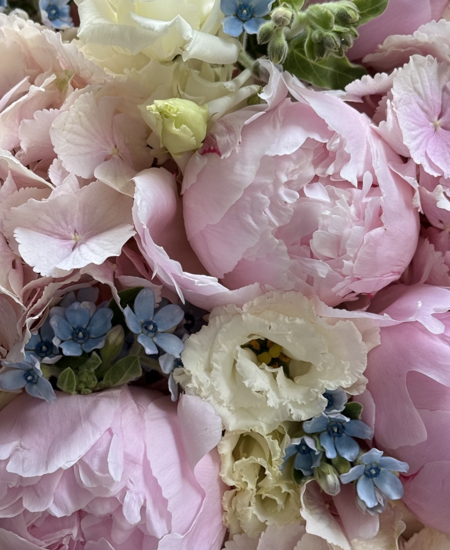 Author’s bouquet “Summer skies”