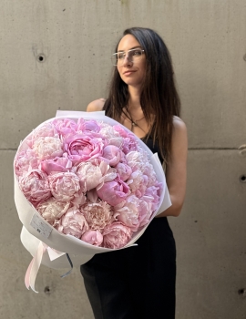 WOW peony duo bouquet