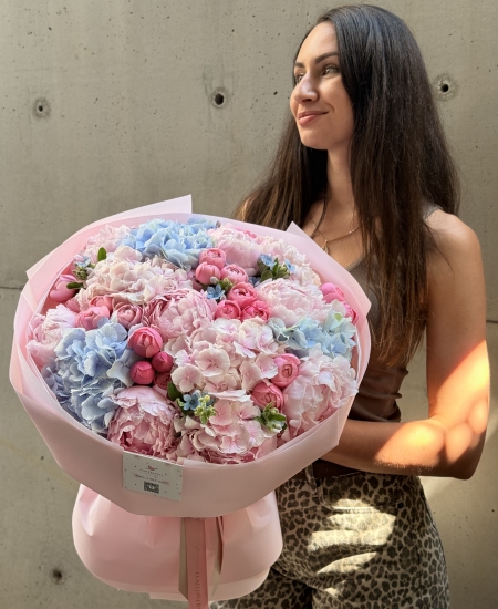 Author’s bouquet “Picture Perfect”