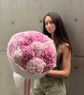 Mono bouquet “Barbie”
