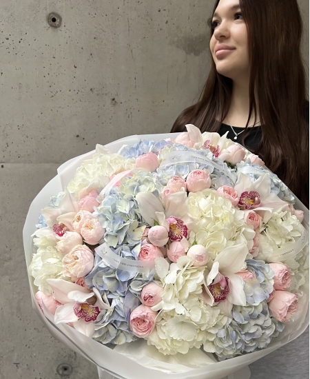 WOW bouquet “Orchid Dream”