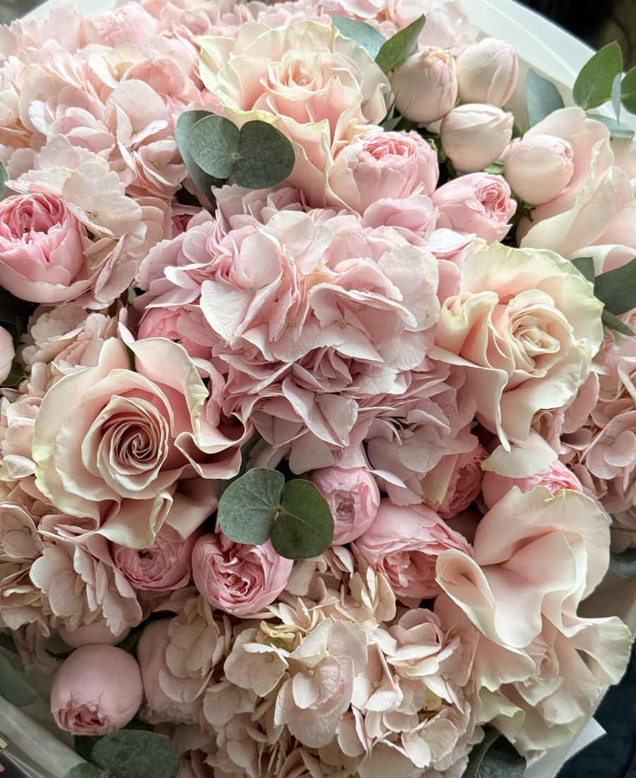 WOW bouquet “French Softness”