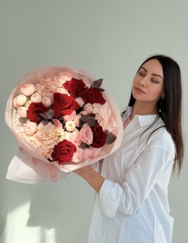Bouquet "Veil of Petals"