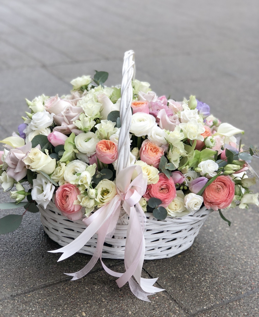 Basket with peony rose, ranunculus and alstroemeria
