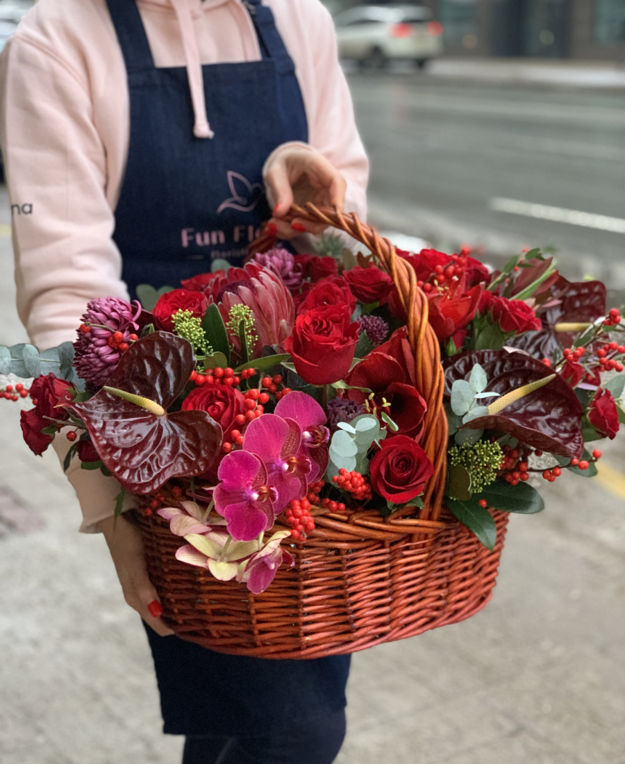 Basket with flowers - True love