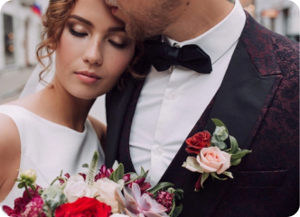 Boutonnieres for groom and guests